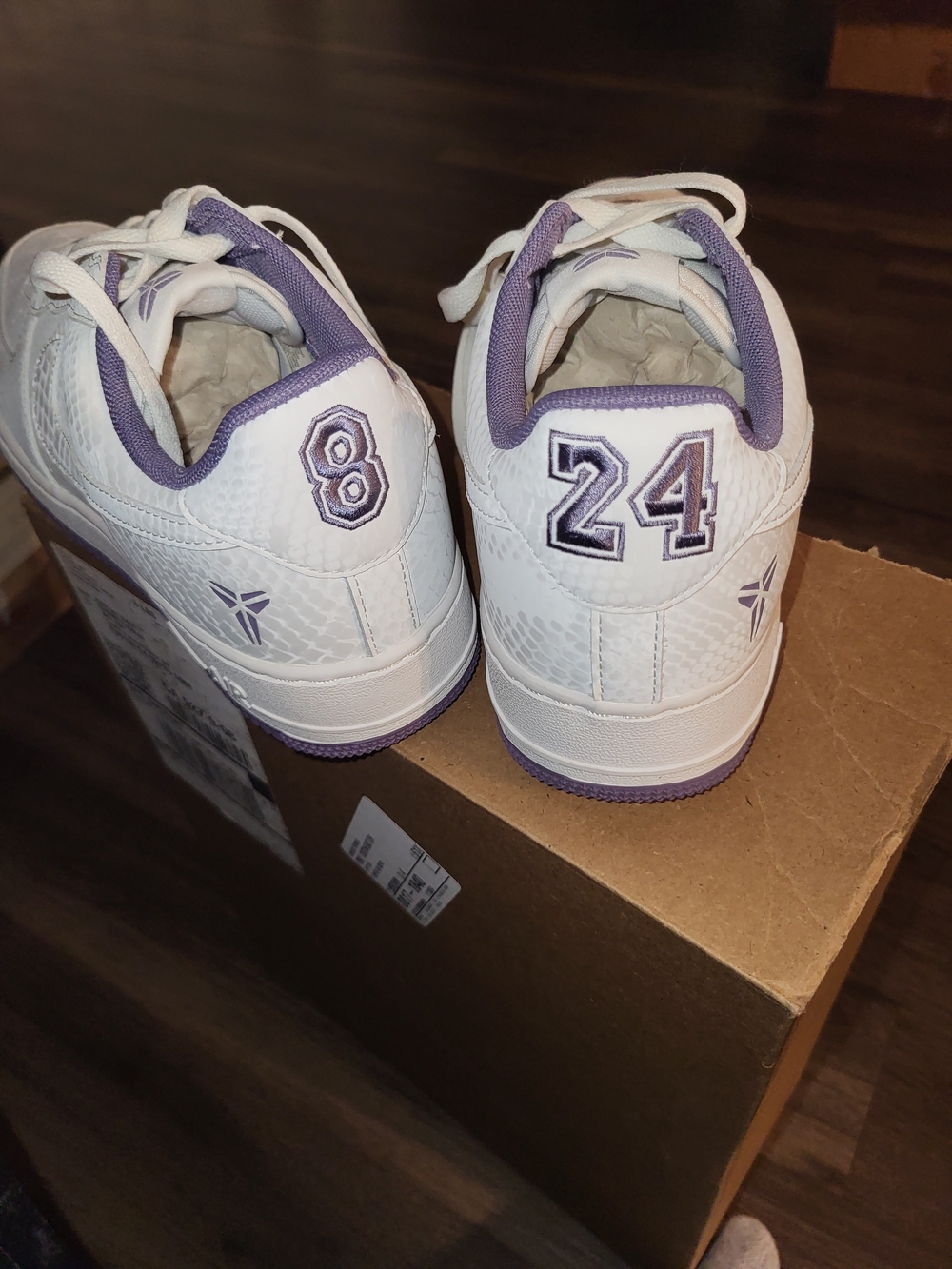 Kobe Bryant (Snake Skin) Men’s White & Purple Low-Top Basketball Sneakers